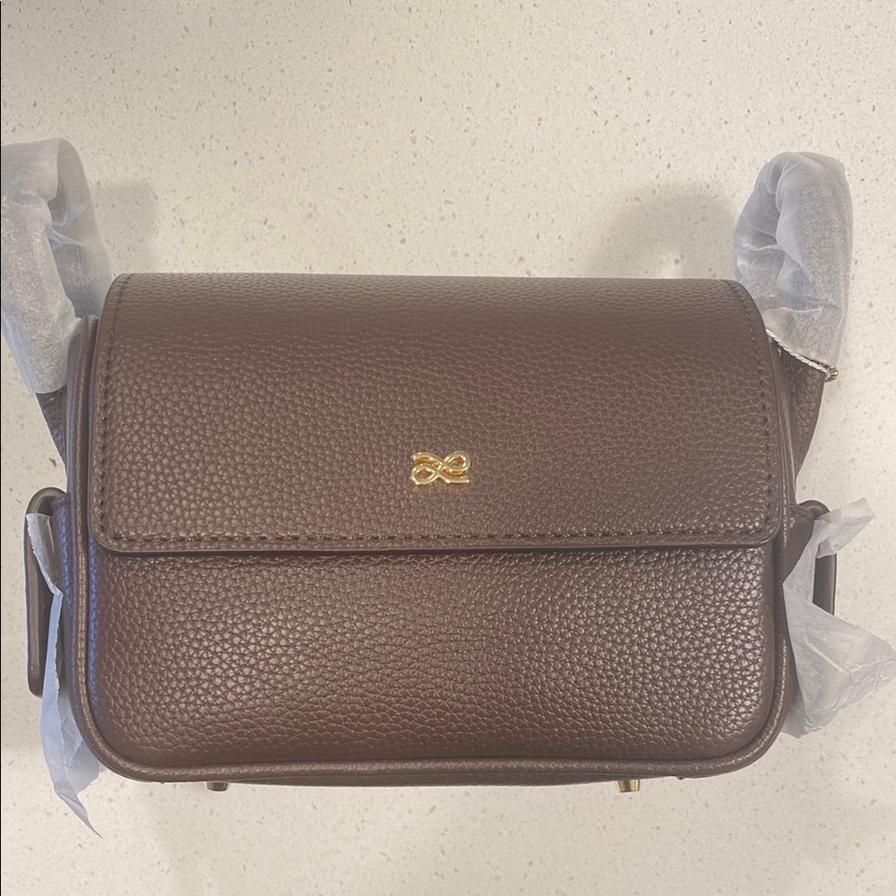 House of little bunnies  Crossbody Bag 
Treasure 18 (mahogany)